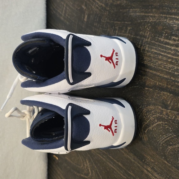 Jordan 6 Olympic - Picture 2 of 7